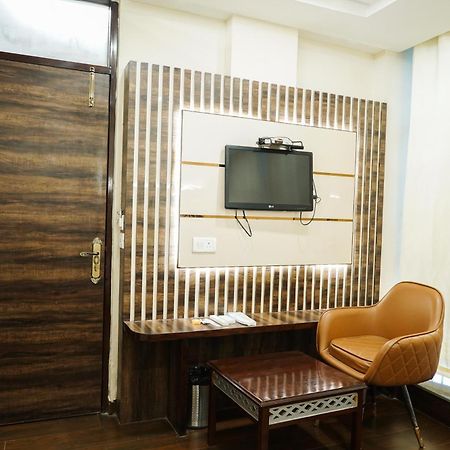 Hotel Batra Home Nizamuddin Neu-Delhi Exterior foto