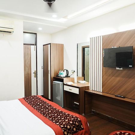 Hotel Batra Home Nizamuddin Neu-Delhi Exterior foto