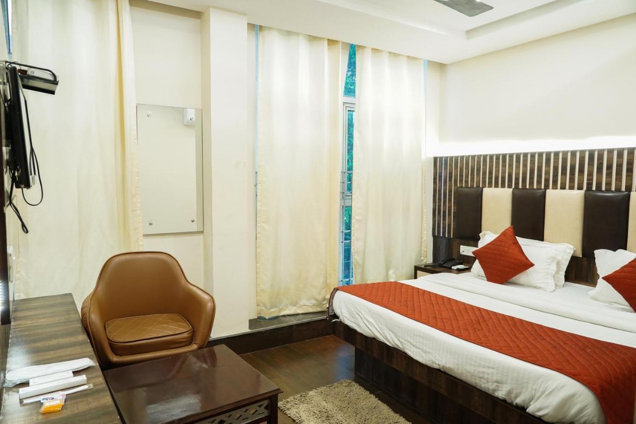 Hotel Batra Home Nizamuddin Neu-Delhi Exterior foto