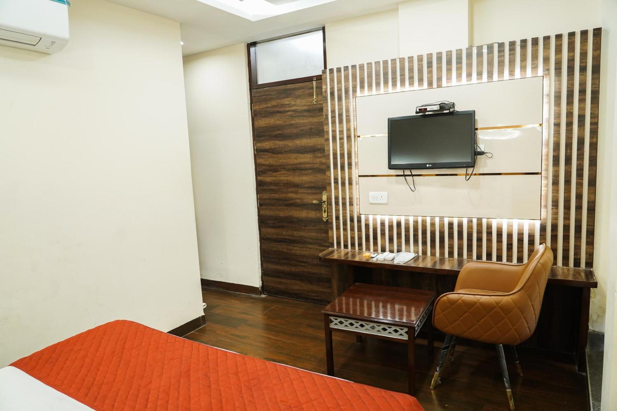 Hotel Batra Home Nizamuddin Neu-Delhi Exterior foto