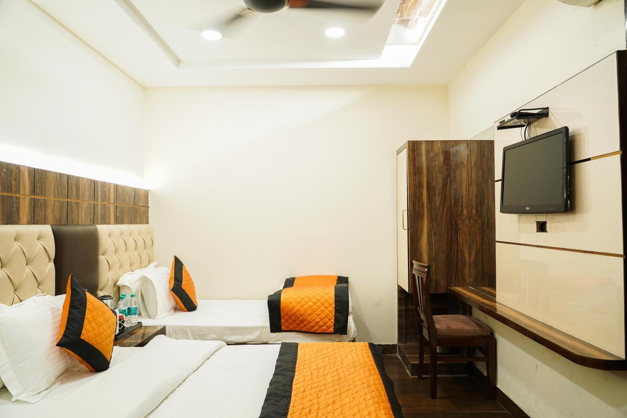 Hotel Batra Home Nizamuddin Neu-Delhi Exterior foto