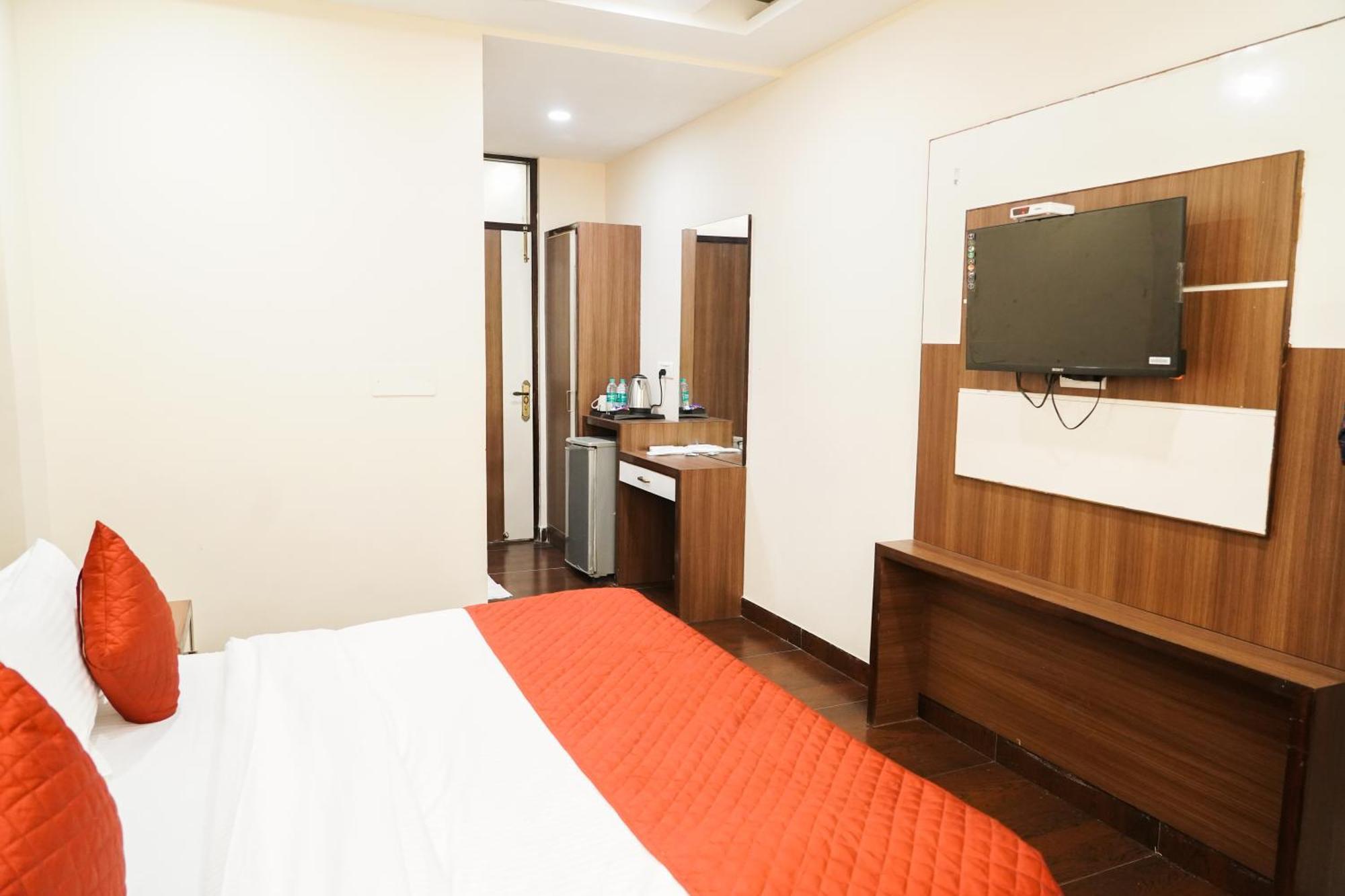 Hotel Batra Home Nizamuddin Neu-Delhi Exterior foto