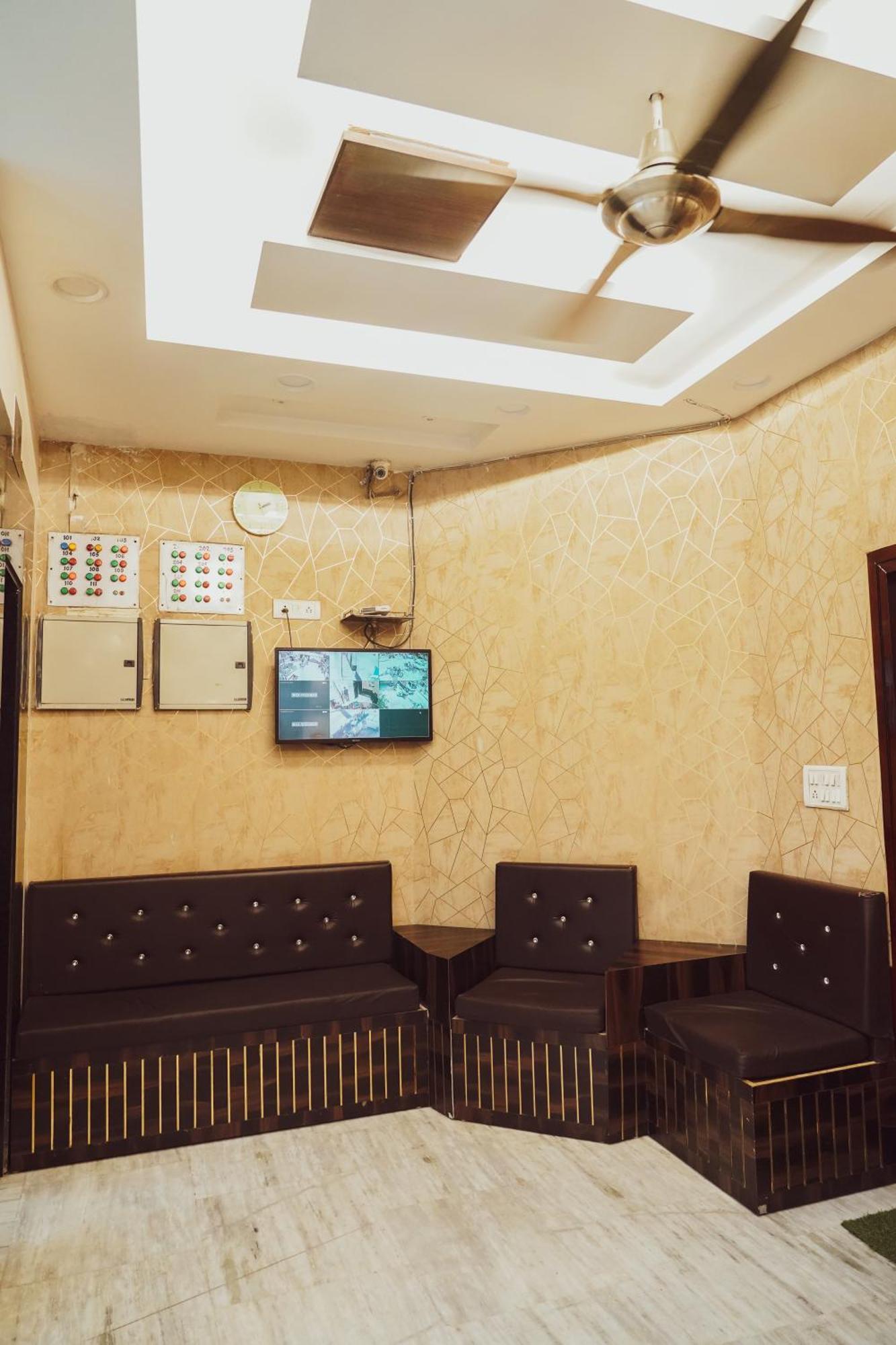 Hotel Batra Home Nizamuddin Neu-Delhi Exterior foto